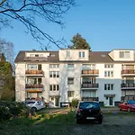 Lovely 2-Bedroom Unit In Duesseldorf Tastefully Furnished