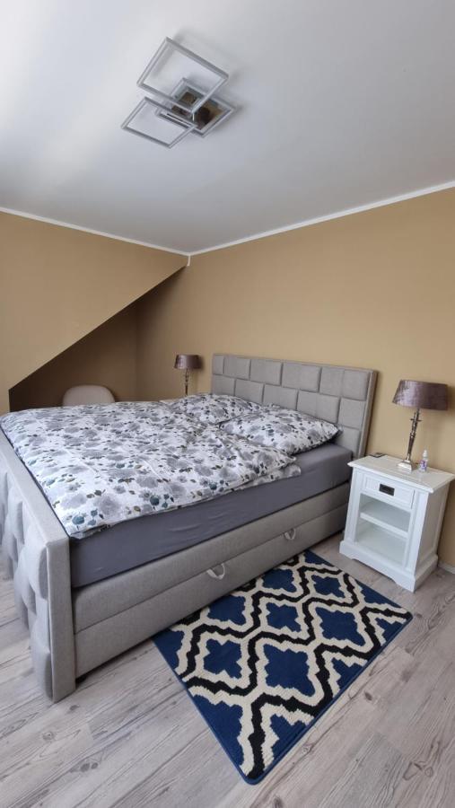 Apartment Lovely 2-bedroom Unit In Duesseldorf Tastefully Furnished Dusseldorf
