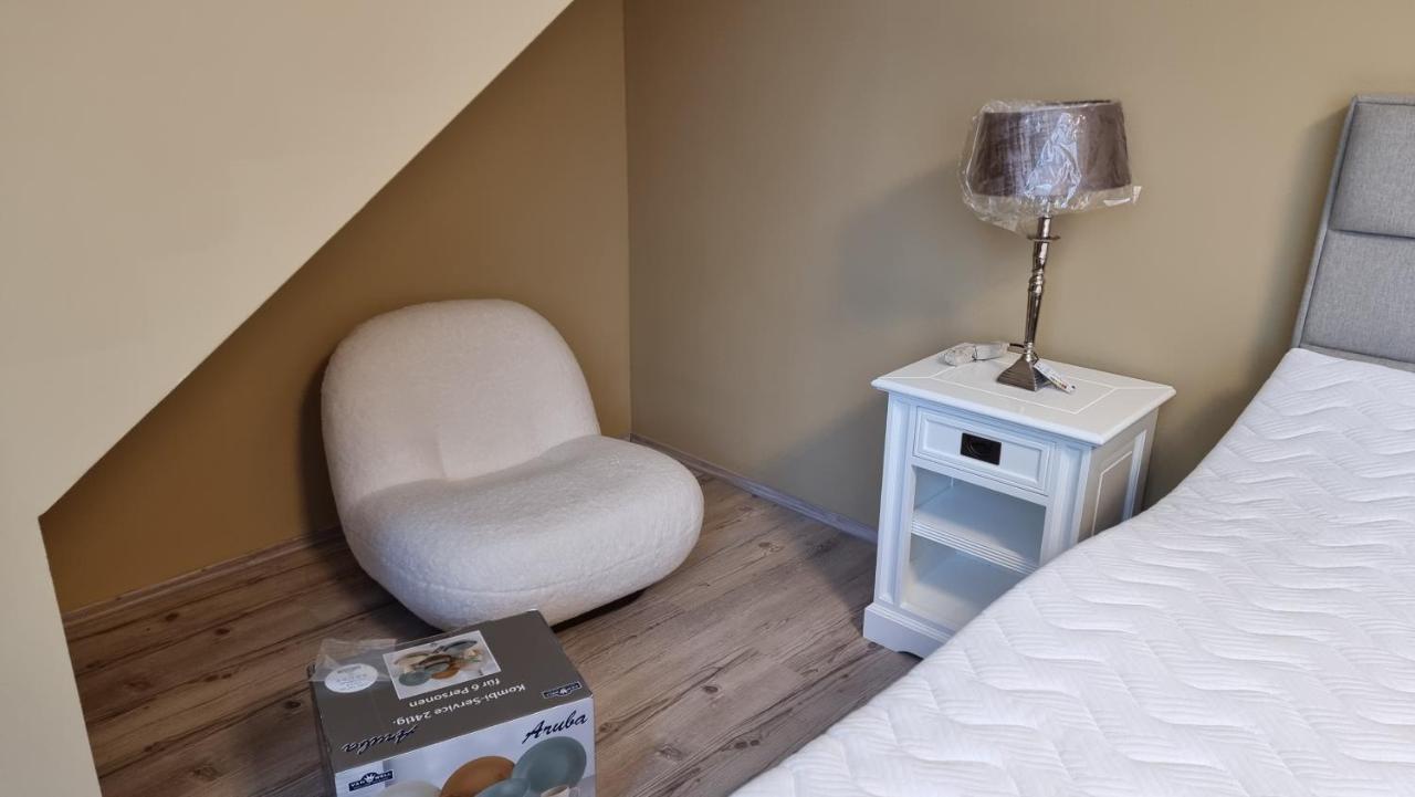 Apartment Lovely 2-bedroom Unit In Duesseldorf Tastefully Furnished Dusseldorf
