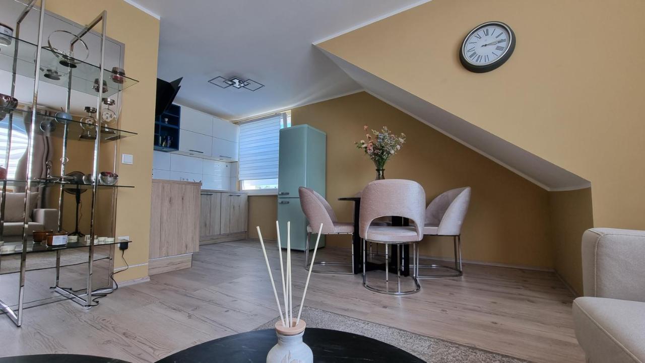 Lovely 2-bedroom Unit In Duesseldorf Tastefully Furnished Apartment *