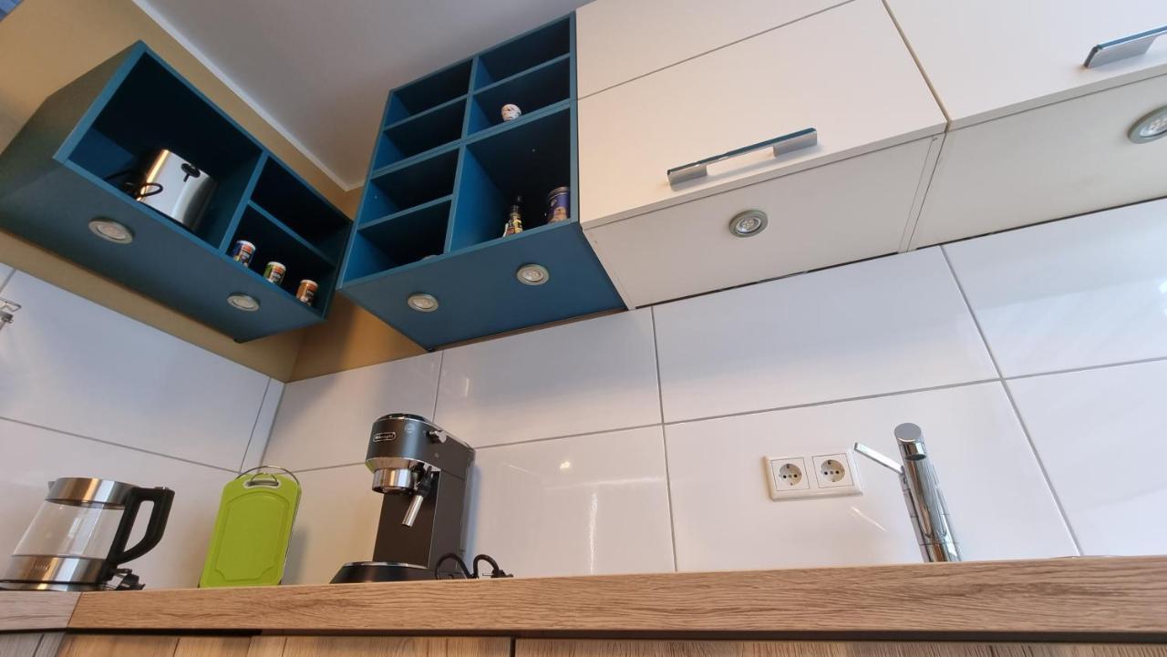 Lovely 2-bedroom Unit In Appartement
